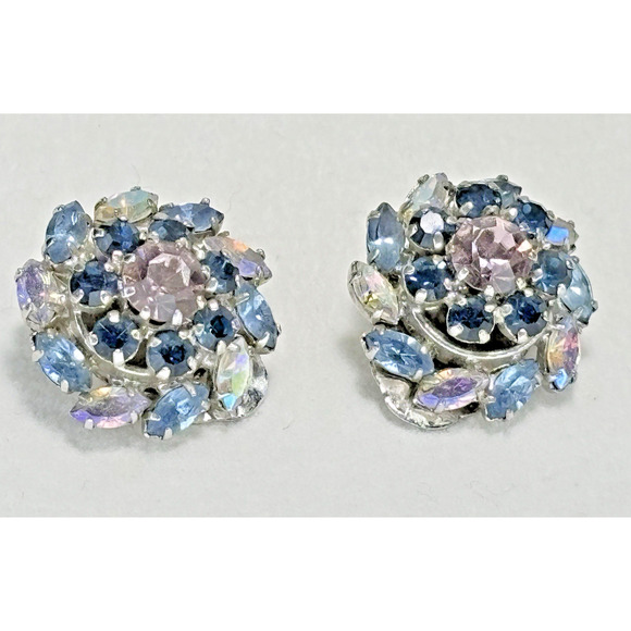 Vtg Blue Austria Crystal Aurora Borealis Prong Set Clip On Earrings Silver-tone - Picture 1 of 16
